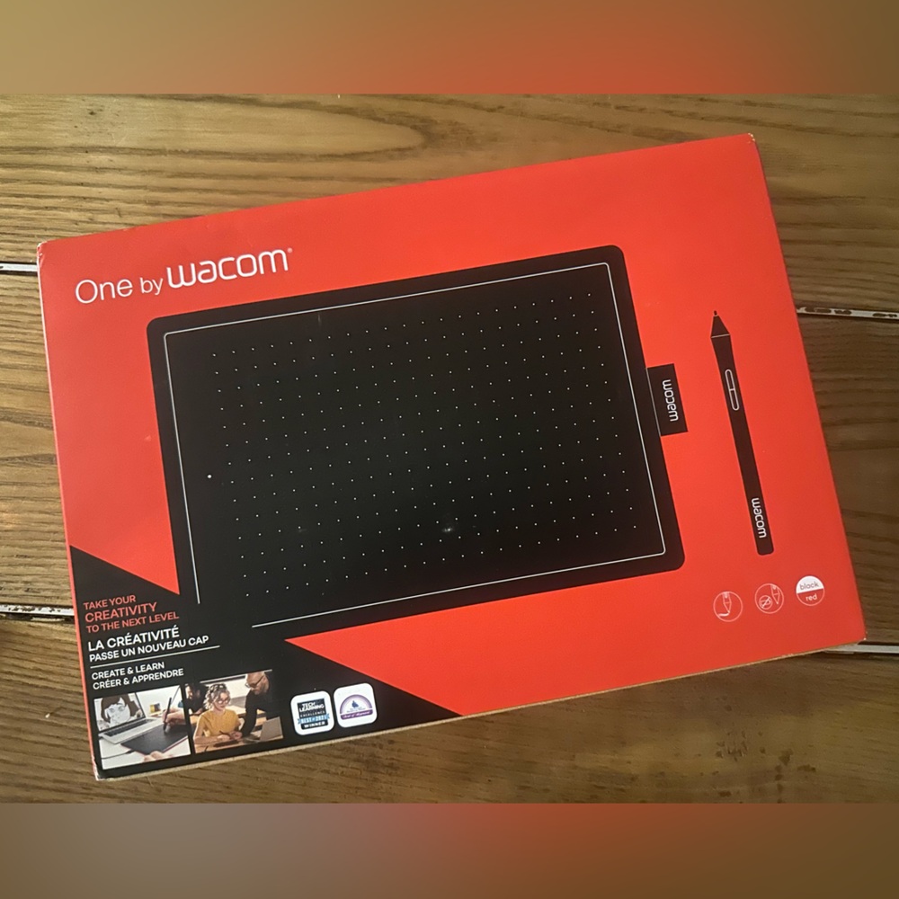 Wacom ONE Medium Drawing Tablet